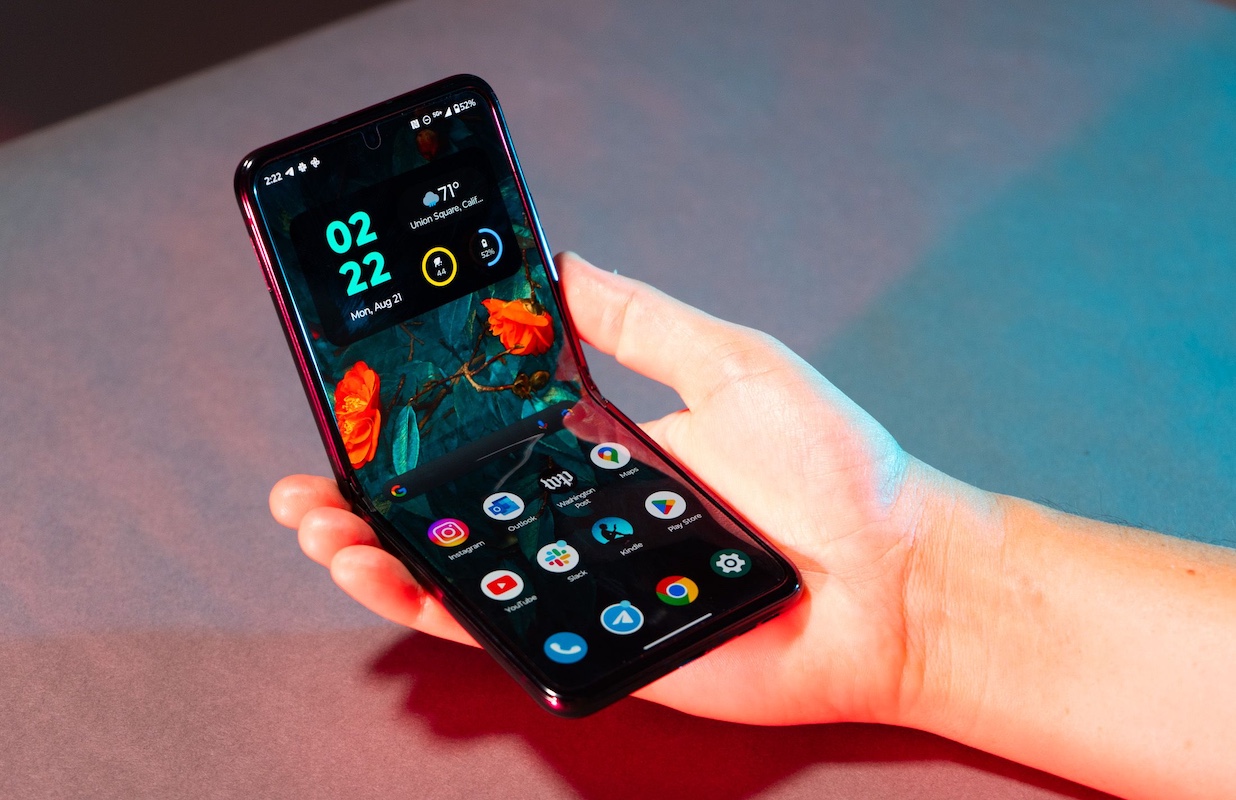 The Rise of Foldable Phones: Are They Worth the Hype? hero image